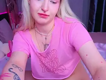 BlondieSummer  live sex cam