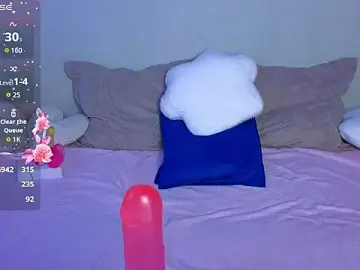 BlondieSummer  live sex cam