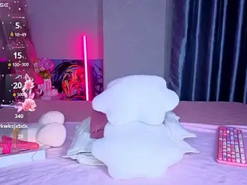 BlondieSummer  live sex cam