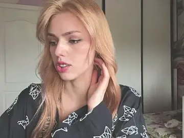 ScarlettRosy  live sex cam