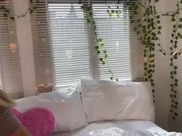 AuggieRich  live sex cam