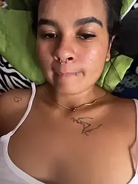 Chloe_cortes  live sex cam