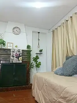 Hannha_1  live sex cam