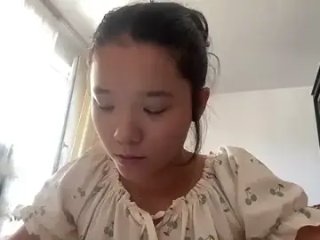 Mika_strawberry  live sex cam