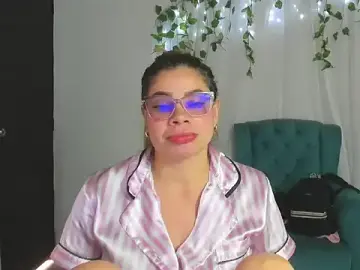Taragreyt_  live sex cam