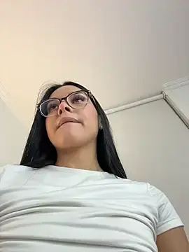 VictoriaBolt_  live sex cam