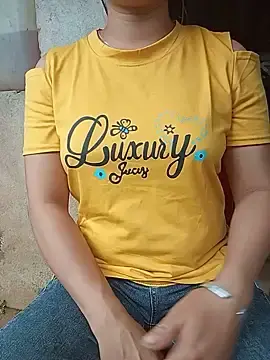 Coca_chiuchiu  live sex cam