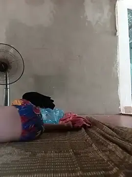Coca_chiuchiu  live sex cam