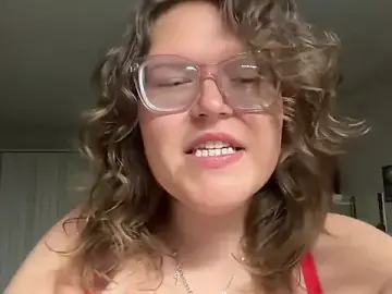 Cozyqt94  live sex cam