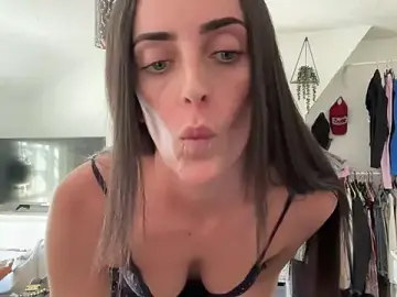 Hornygirl98989  live sex cam