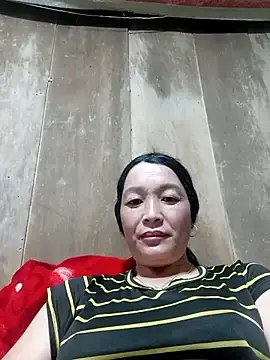 Vanlucky2  live sex cam