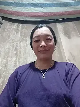 Vanlucky2  live sex cam