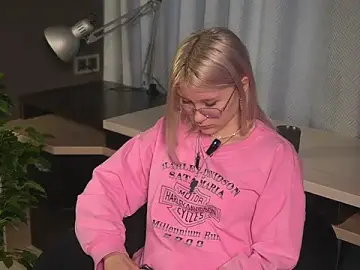 DinaSporn  live sex cam