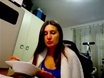 GodlyTheia  live sex cam