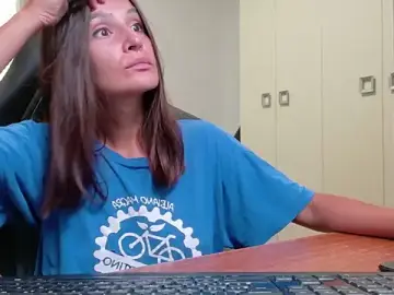 GodlyTheia  live sex cam