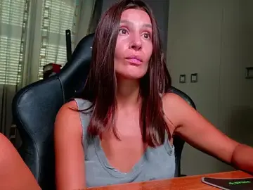GodlyTheia  live sex cam