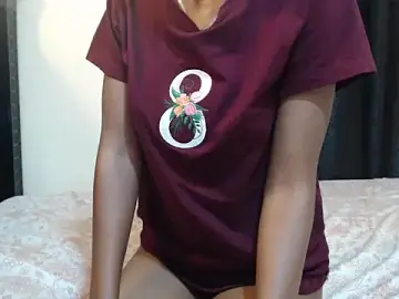 Gweneve  live sex cam