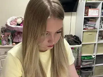 MayaStarlight  live sex cam