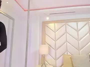 NalaRoux  live sex cam