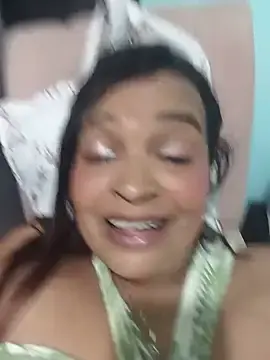 Stepmom_violet  live sex cam