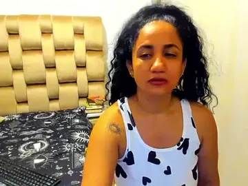 Alaskmiller1  live sex cam