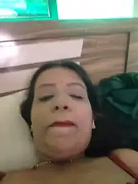 Khushi_ji00  live sex cam