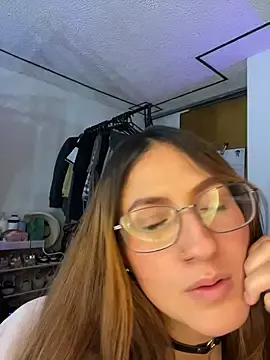 Anniee_22  live sex cam