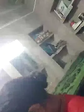 Loomaraj  live sex cam