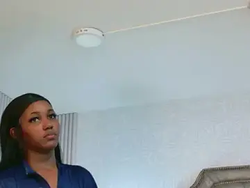 VickyWalles  live sex cam
