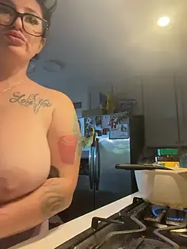 Badforyou64  live sex cam