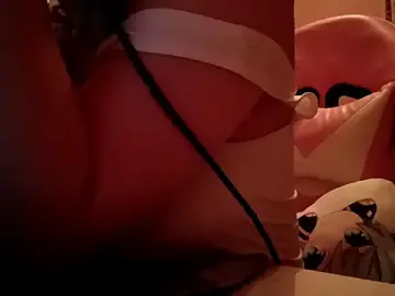 Undermas  live sex cam