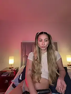 DanikRosse  live sex cam