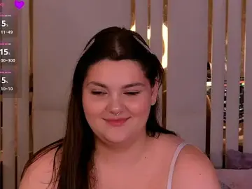 EmilyHyde  live sex cam