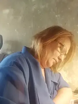 Forest-Lady  live sex cam