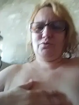 Forest-Lady  live sex cam