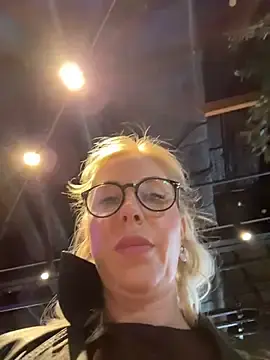 LisaMurr  live sex cam