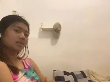 OlaMastrelli  live sex cam