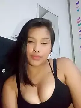 Paola-Antonella  live sex cam