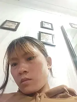 Queen-love45  live sex cam