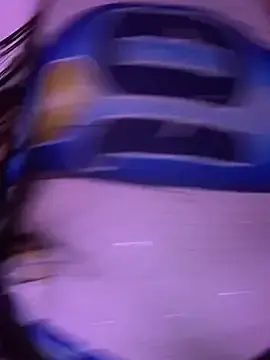 Izanmiller2001  live sex cam