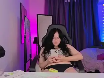 Sexy_curvs  live sex cam