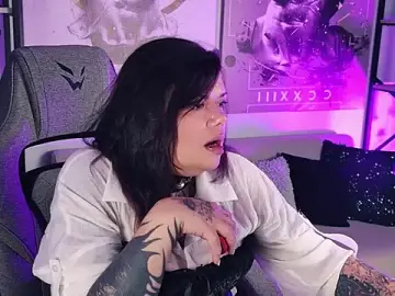 CharliBlackwood  live sex cam