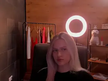 JeannDiaz  live sex cam