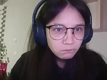KelliBeatrice  live sex cam