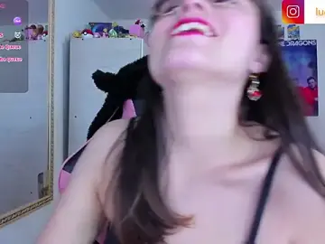 Lucyy-hess  live sex cam