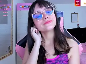 Lucyy-hess  live sex cam