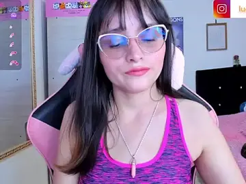 Lucyy-hess  live sex cam