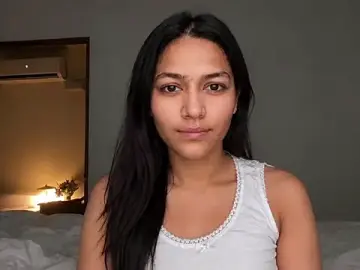 SALONI_79  live sex cam