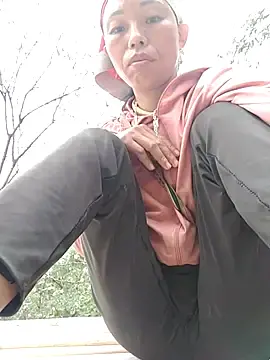 Thien-ly  live sex cam