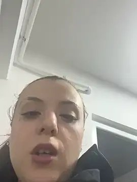 Bunnythetailor  live sex cam